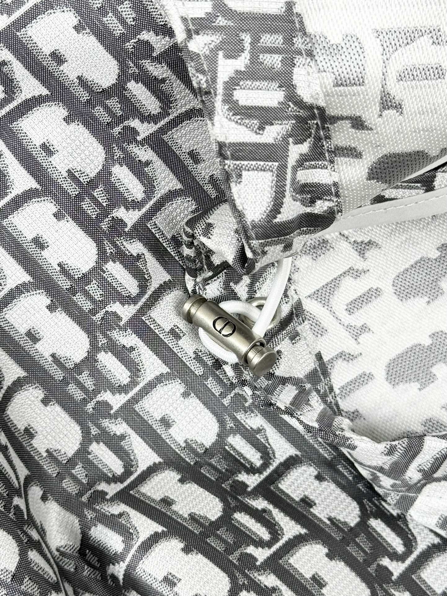 DOR Slim fit presbyopia dress