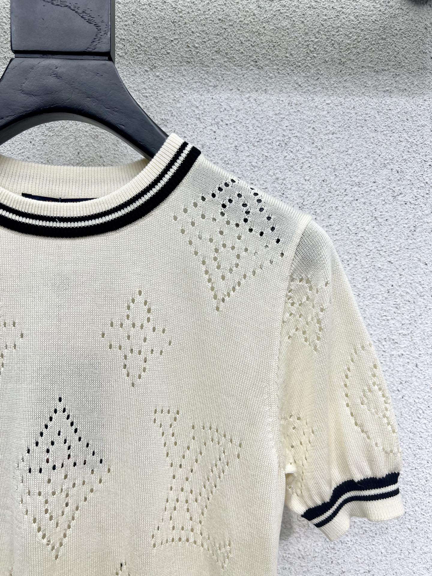 LOUIS VUIT25SS knitted wool short sleeve top