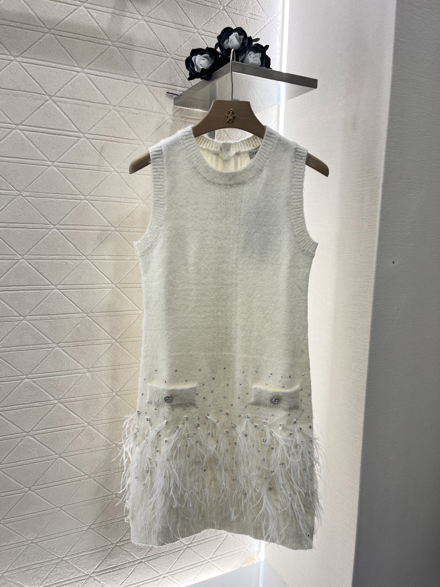 CHANE25SS Rhinestone Feather Knit Vest Dress