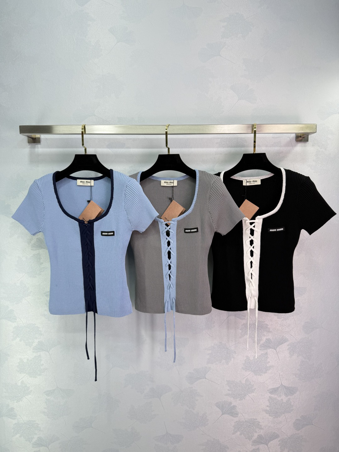 MIU25SS Crew Neck Knit Short Sleeve Top