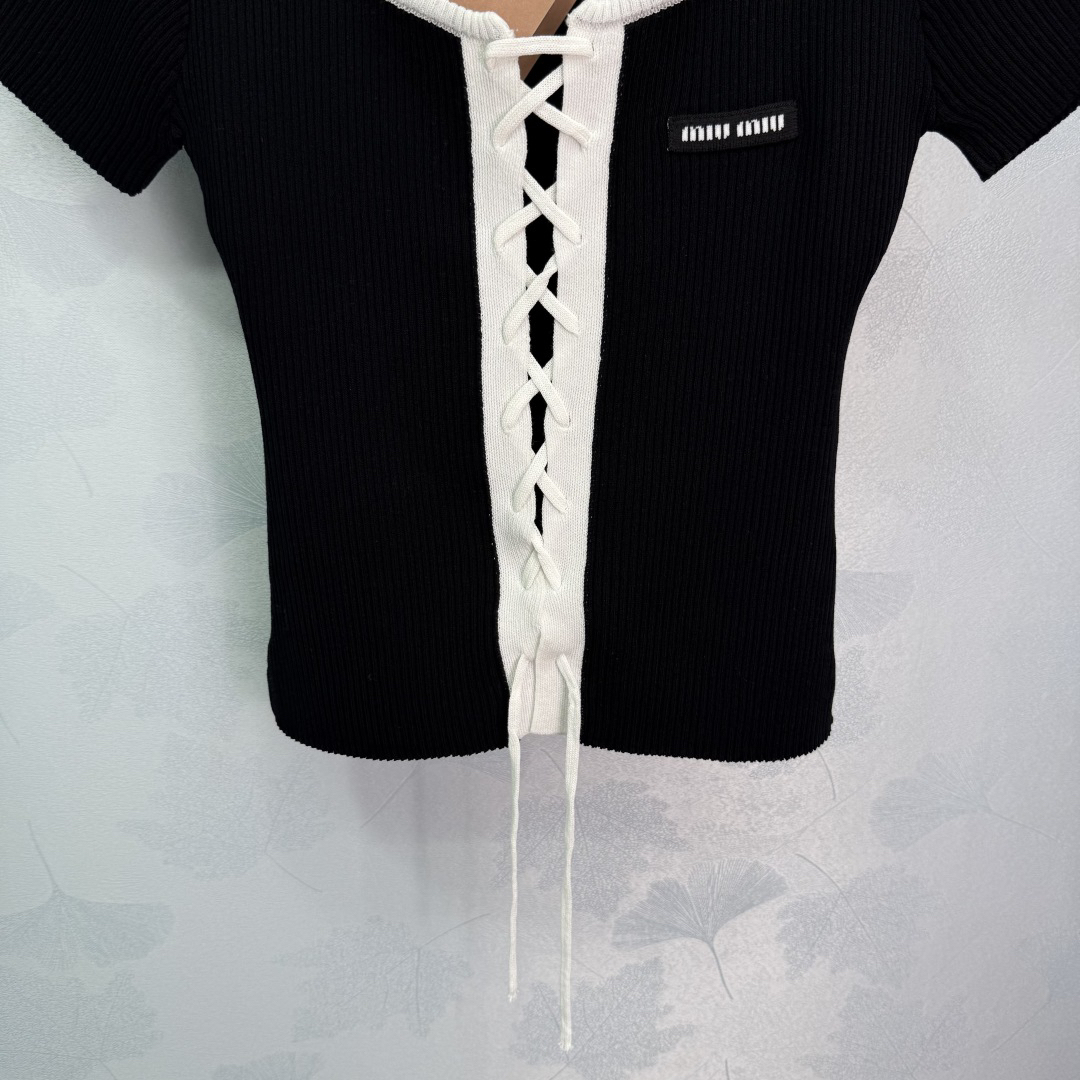 MIU25SS Crew Neck Knit Short Sleeve Top