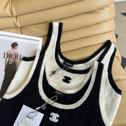 CHANE25SS black and white color clash knit undershirt