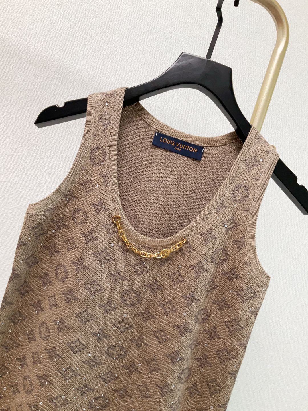 LU25SS Knit Crew Neck Sleeveless Tank Top