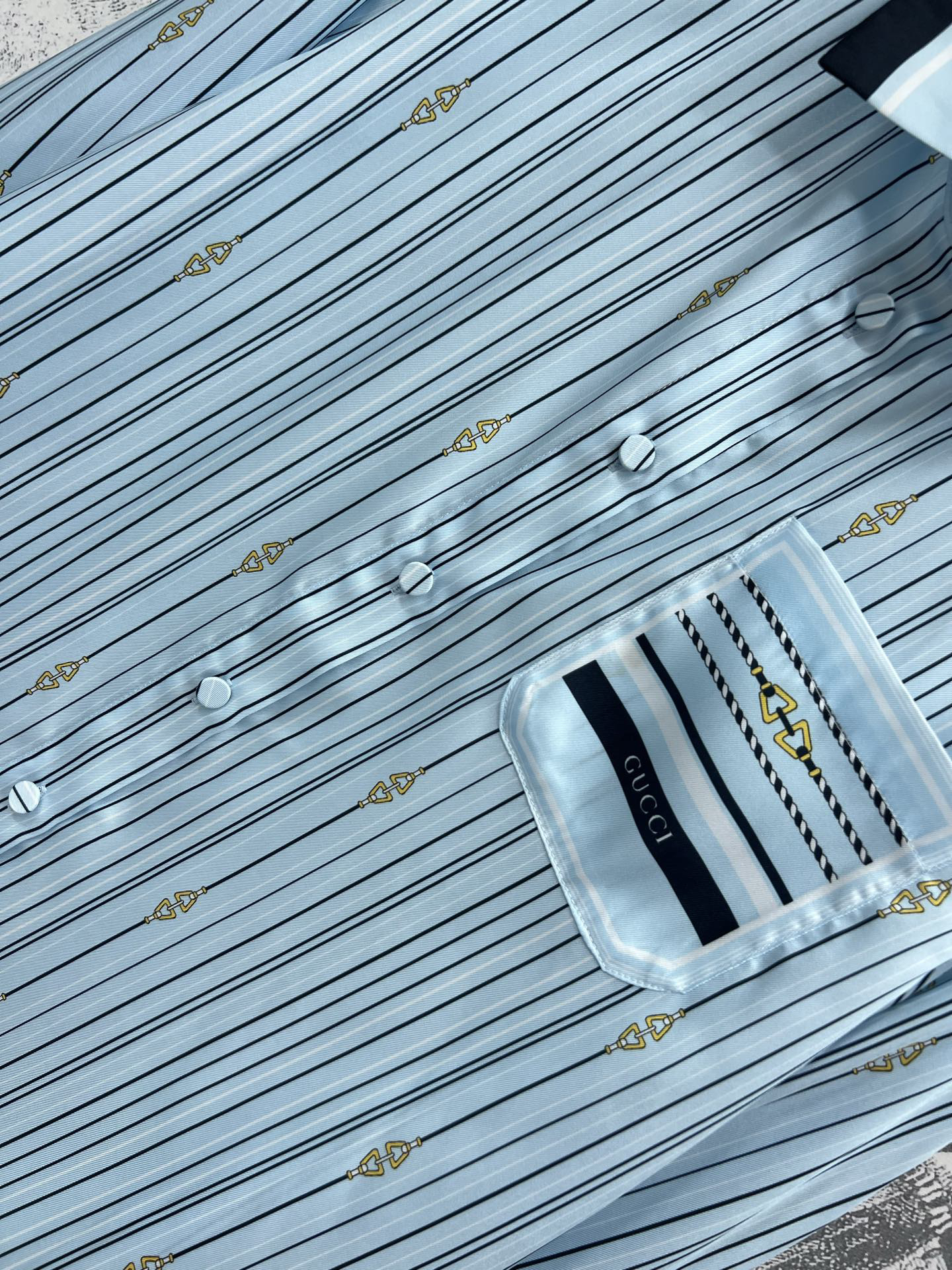 GUCC25SS Striped Saddle Button Pattern Lapel Shirt