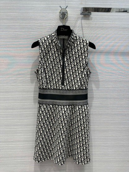 DIO three-dimensional knit jacquard dress