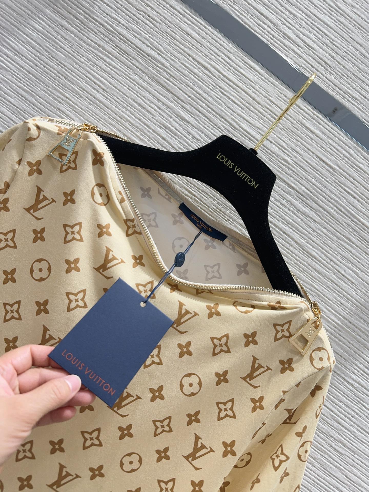 LU Loop Old Flower Print T-Shirt