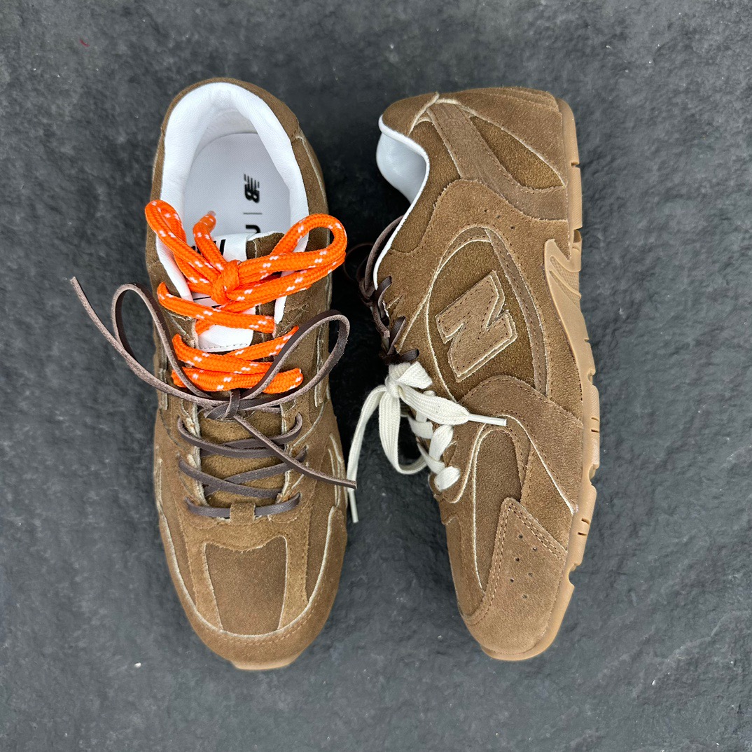 NEW BA x Miu suede sneakers