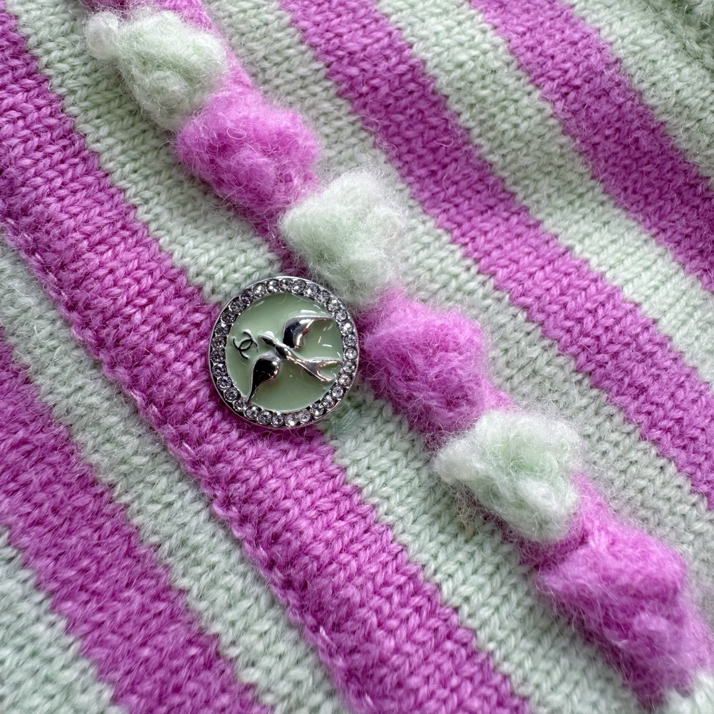 CHANE25SS pearl chain cashmere shorts