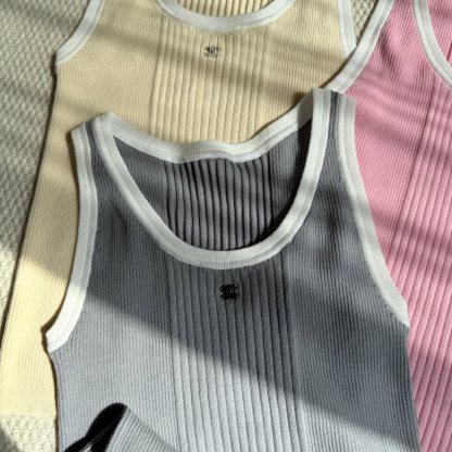 CHANE Tricolor Slim Knit Vest