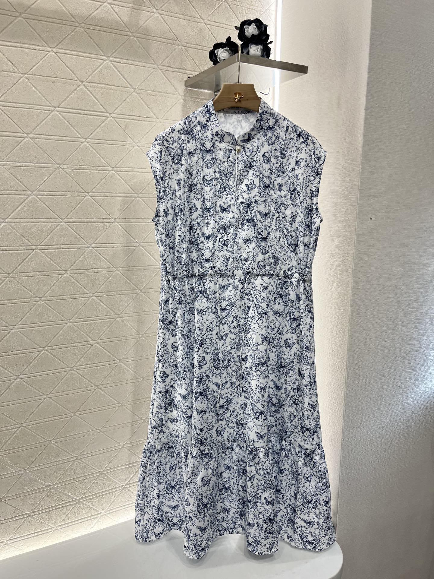 DIO25SS Sleeveless Printed Drawstring Dress