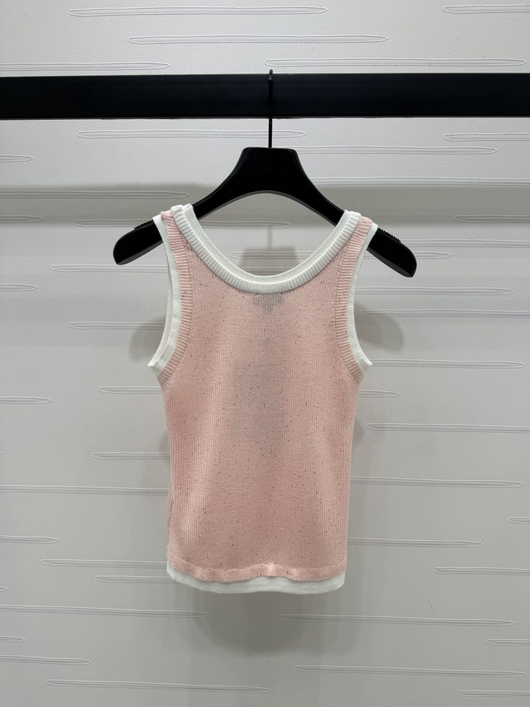 CHANE25SS Sequin Knit Vest