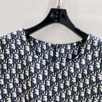 DIO25SS Classic Old Flower Pocket Weave Round Neck Short Sleeve Dress