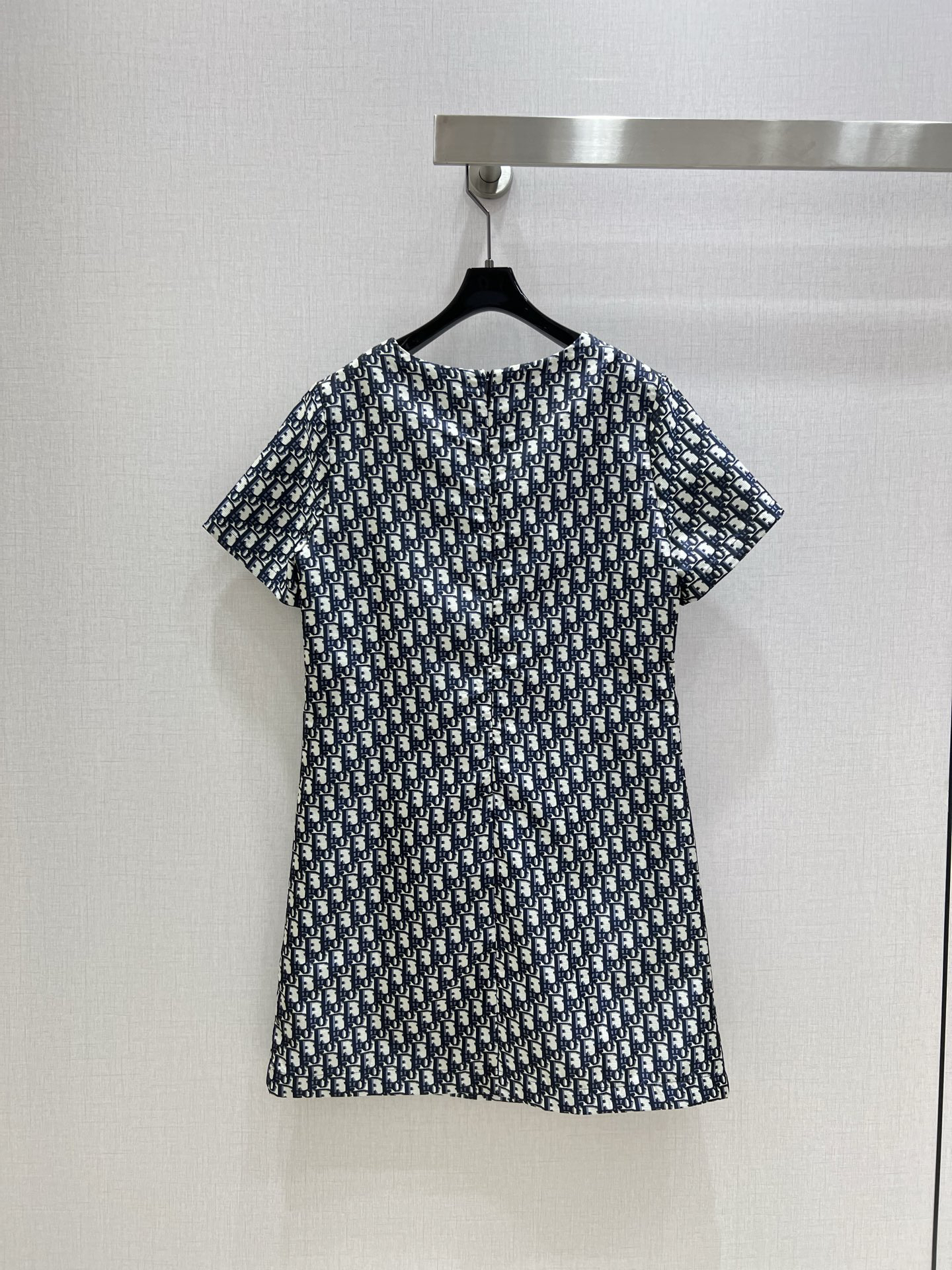 DIO25SS Classic Old Flower Pocket Weave Round Neck Short Sleeve Dress