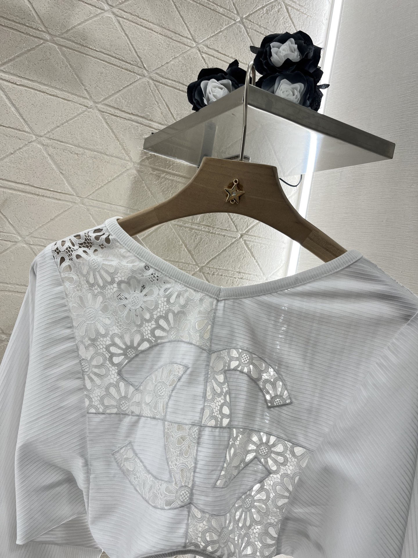 CHANE25SS Heavy Embroidered Silk Long Sleeve Top