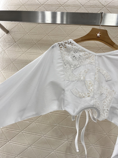 CHANE25SS Heavy Embroidered Silk Long Sleeve Top