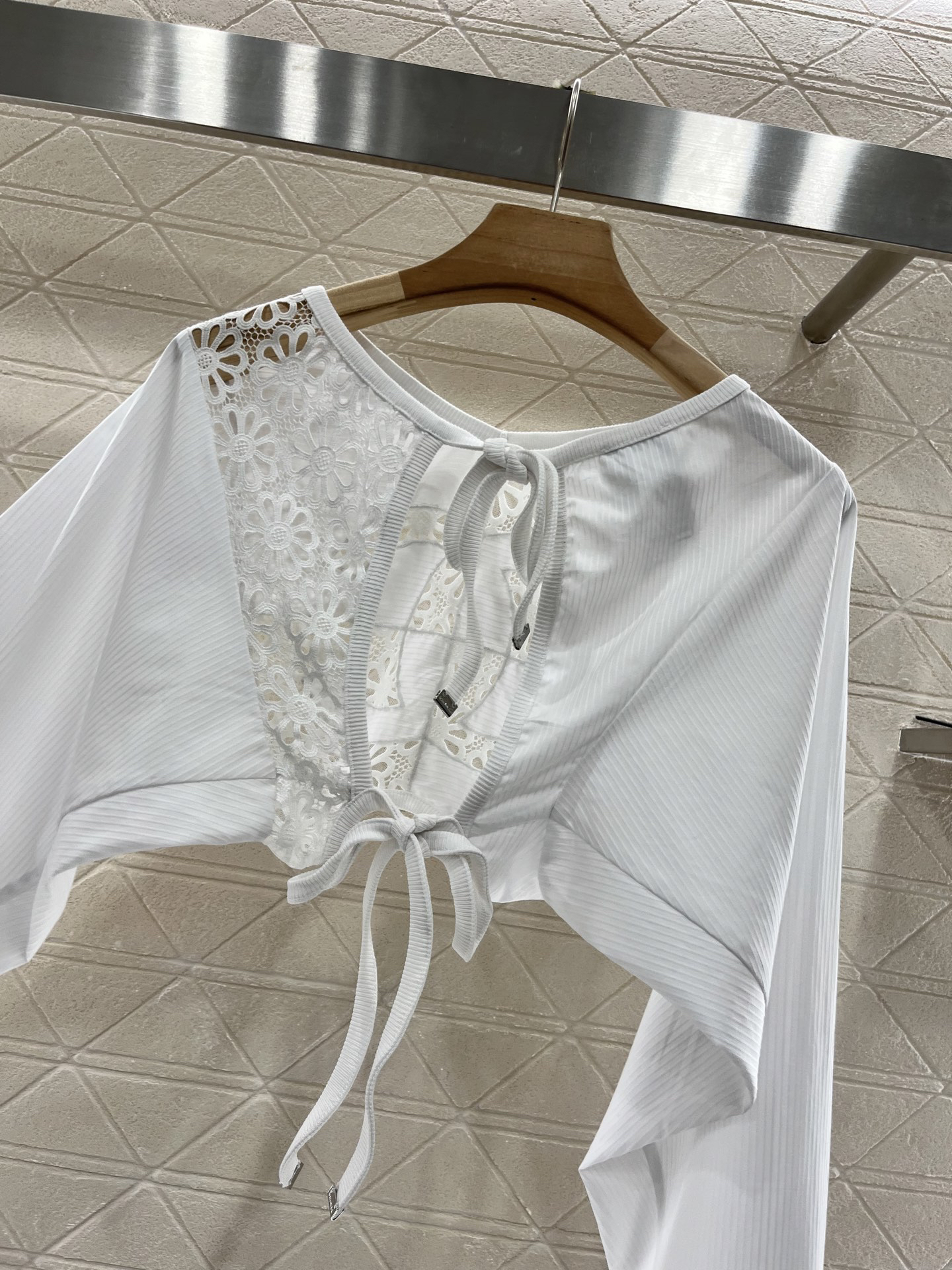 CHANE25SS Heavy Embroidered Silk Long Sleeve Top