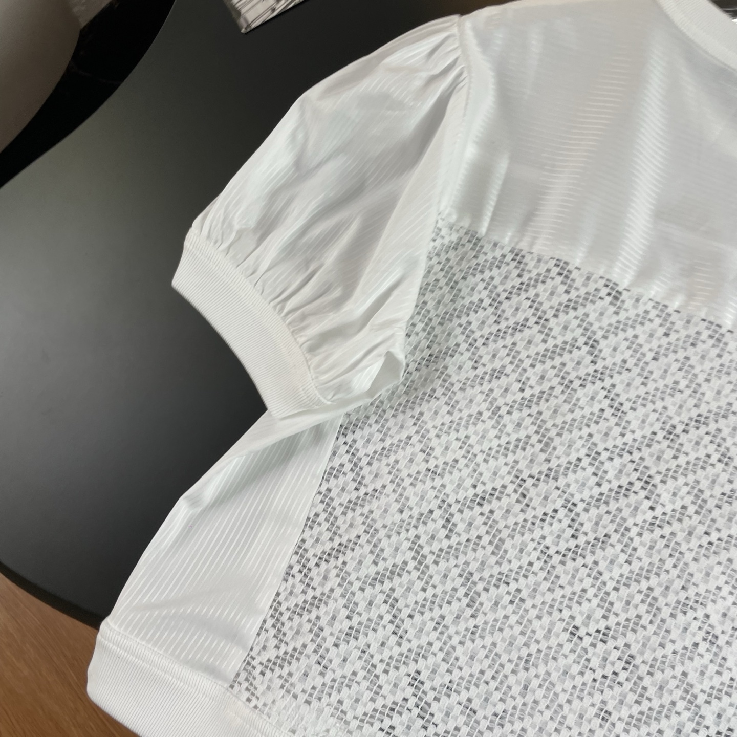 CHANE25SS Cutout Fabric Embroidery Short Sleeve Top