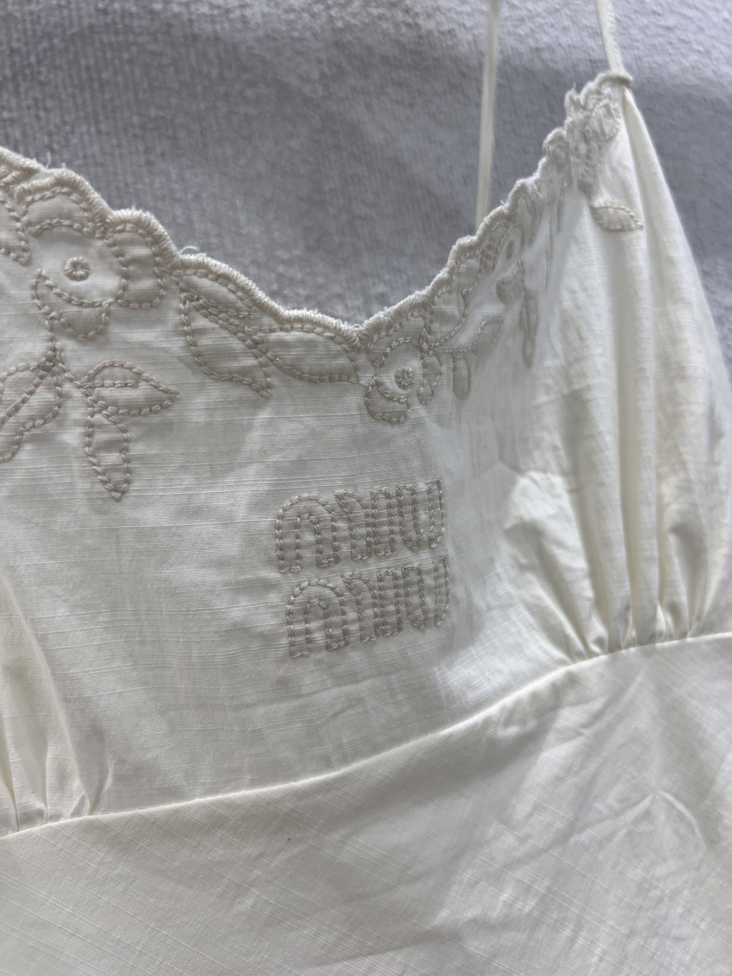 MIU25SS Ivory Embroidered Waist-Closing Long Halter Dress