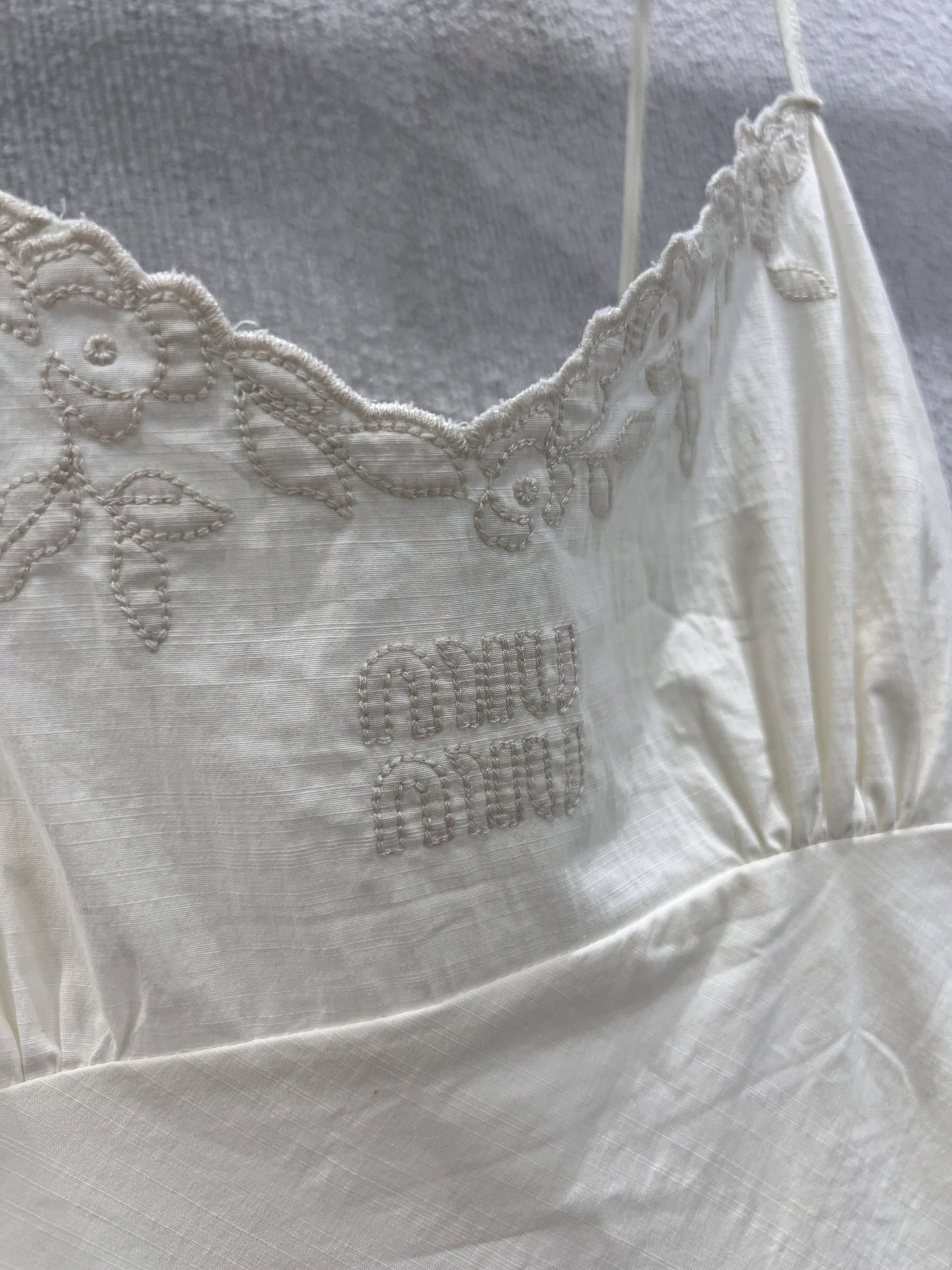 MIU25SS Ivory Embroidered Waist-Closing Long Halter Dress