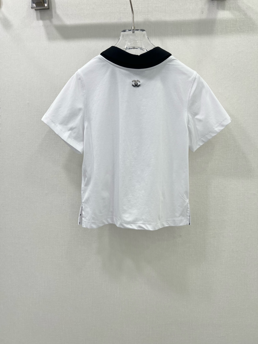 CHANE25SS Double C Pleated Embroidered Logo Cotton Short Sleeve
