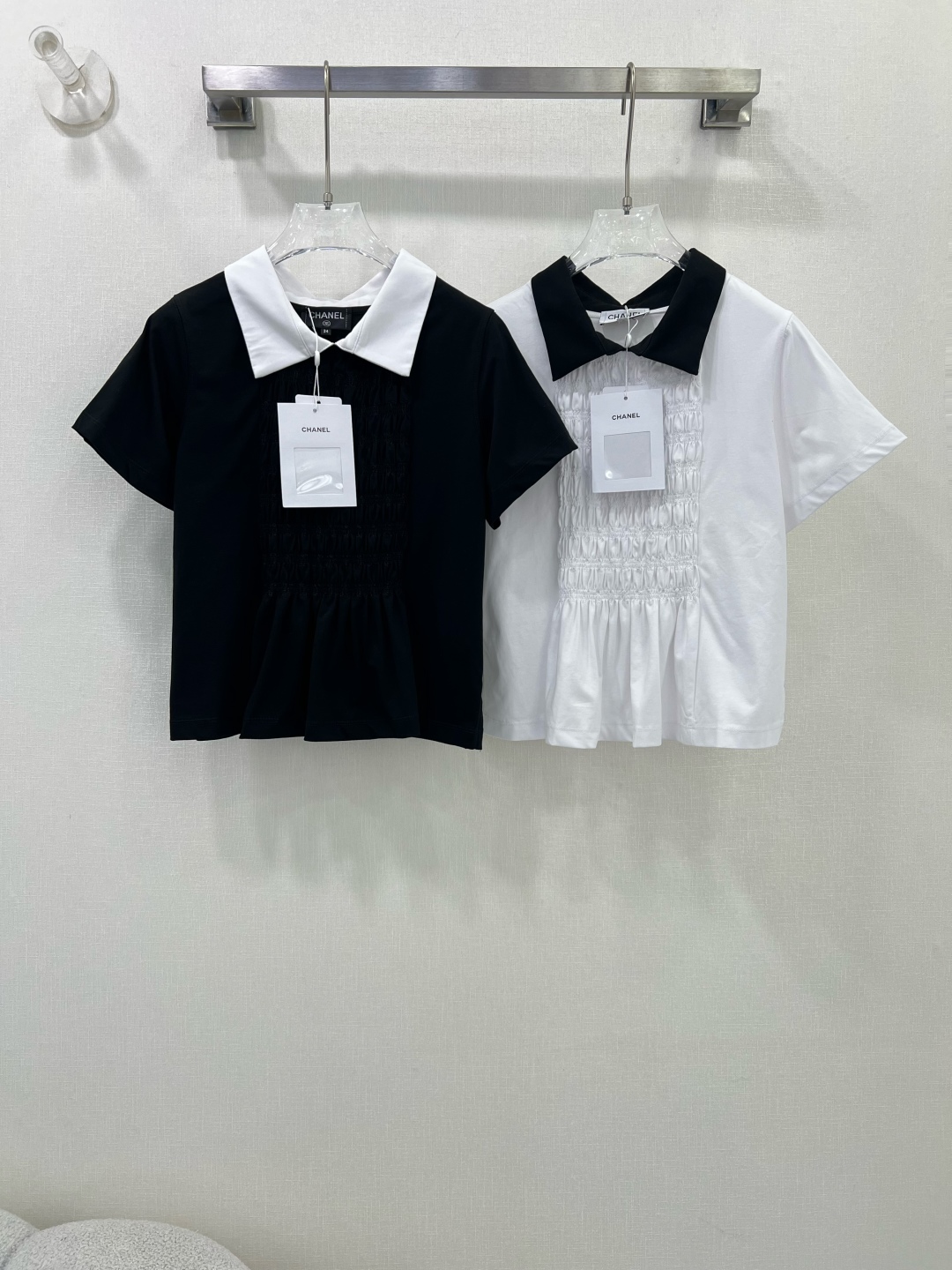 CHANE25SS Double C Pleated Embroidered Logo Cotton Short Sleeve