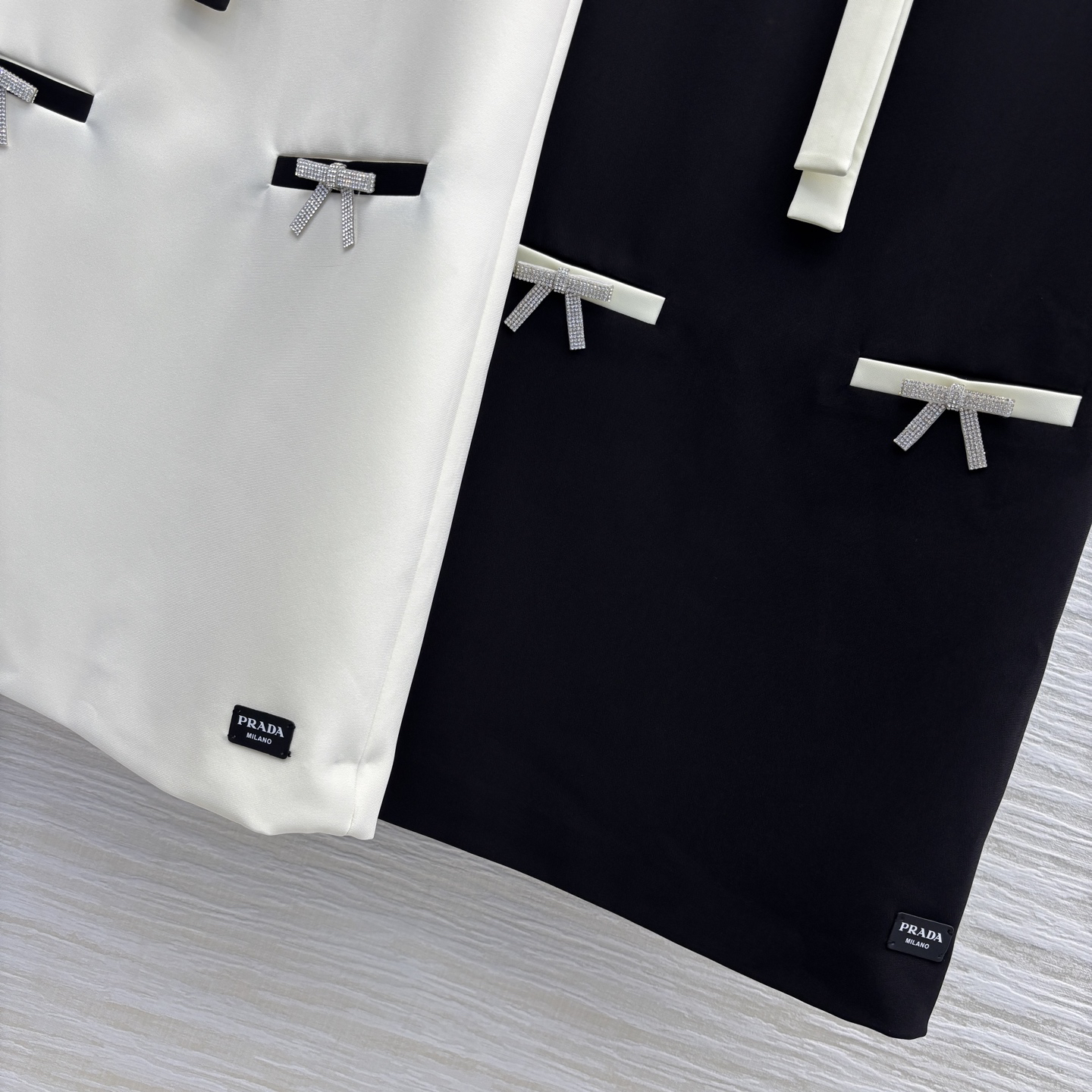 PRAD25SS Black and White Color Clash Vest Dress