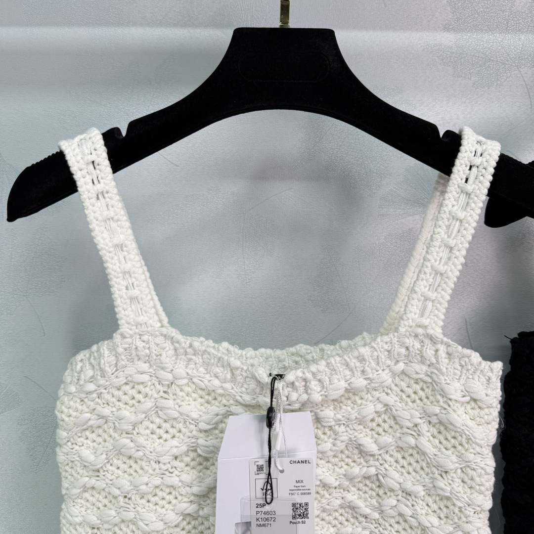 CHANE25SS three-dimensional hand-crocheted knit tank top