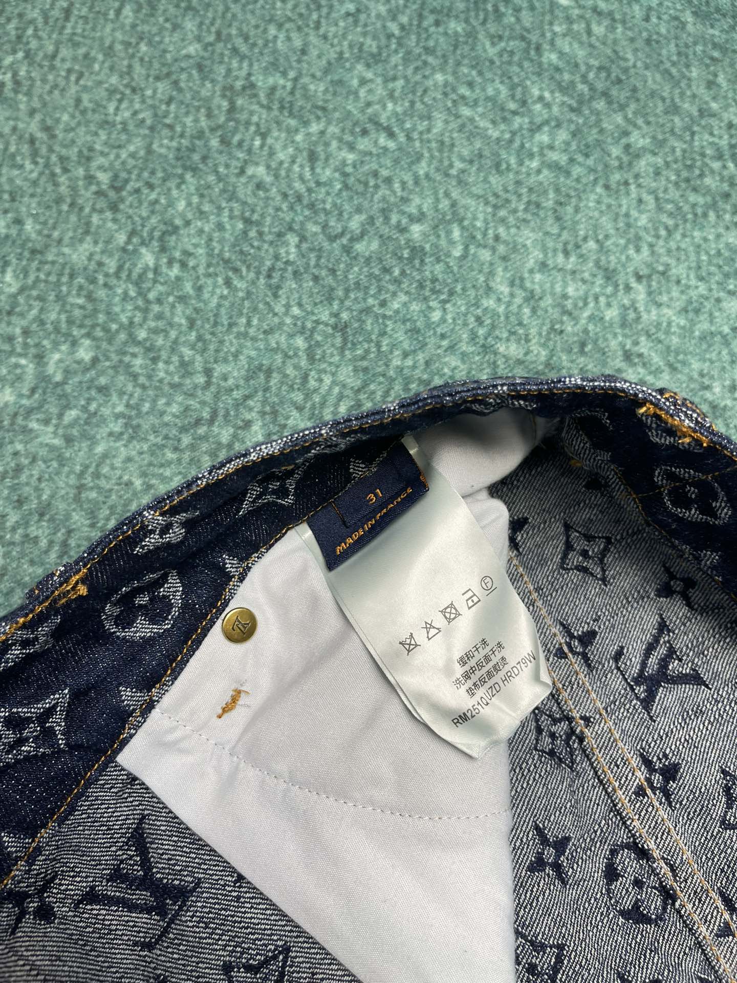 LU 25SS Colorblocked Denim Shorts