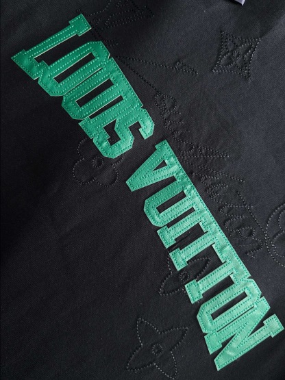 1V short-sleeved shirt