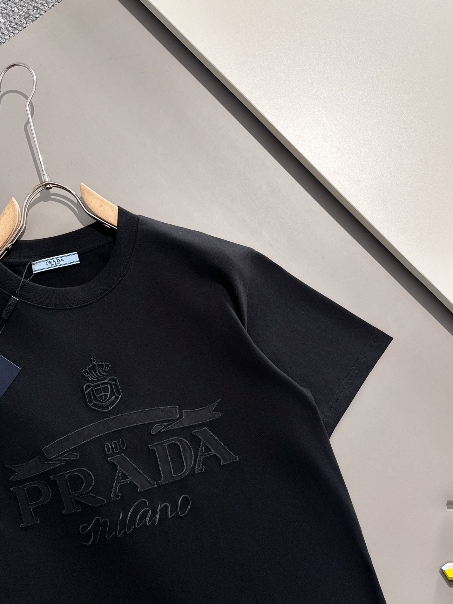 PLD Dark floral logo short sleeved shirt