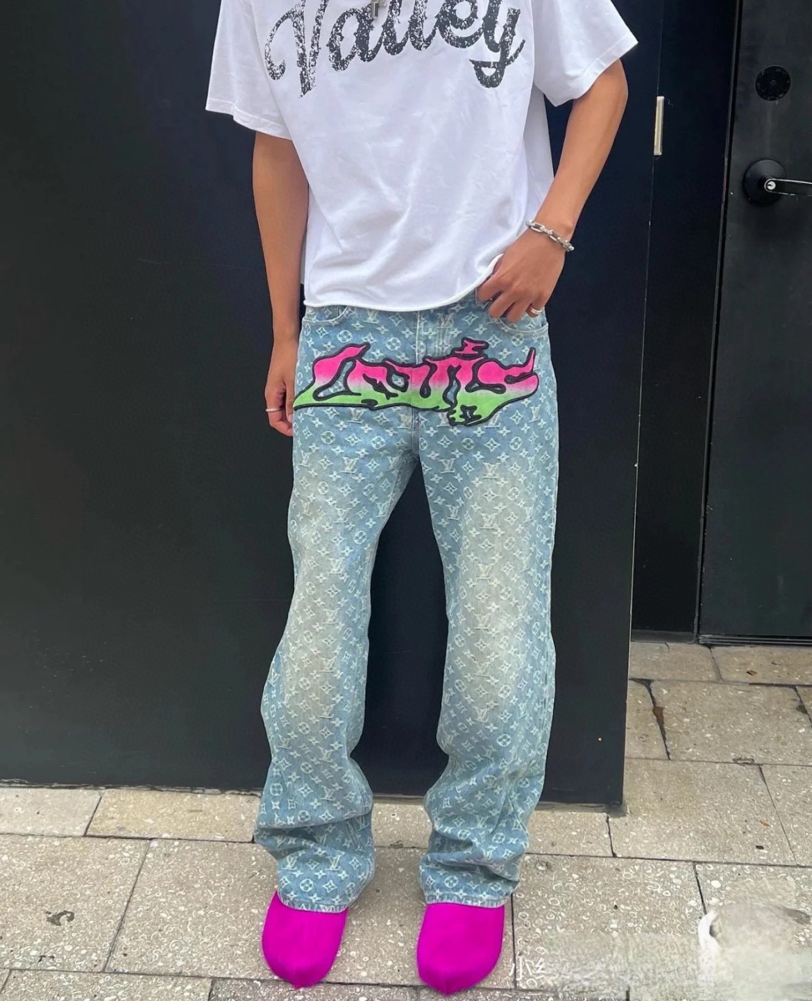 1V Printed denim pants