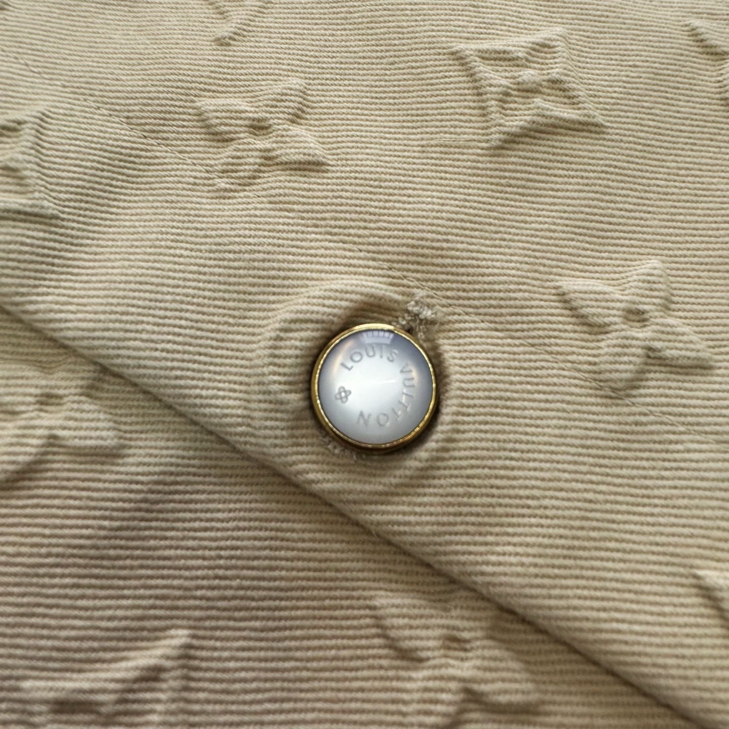 1V Embossed logo printed denim jacket