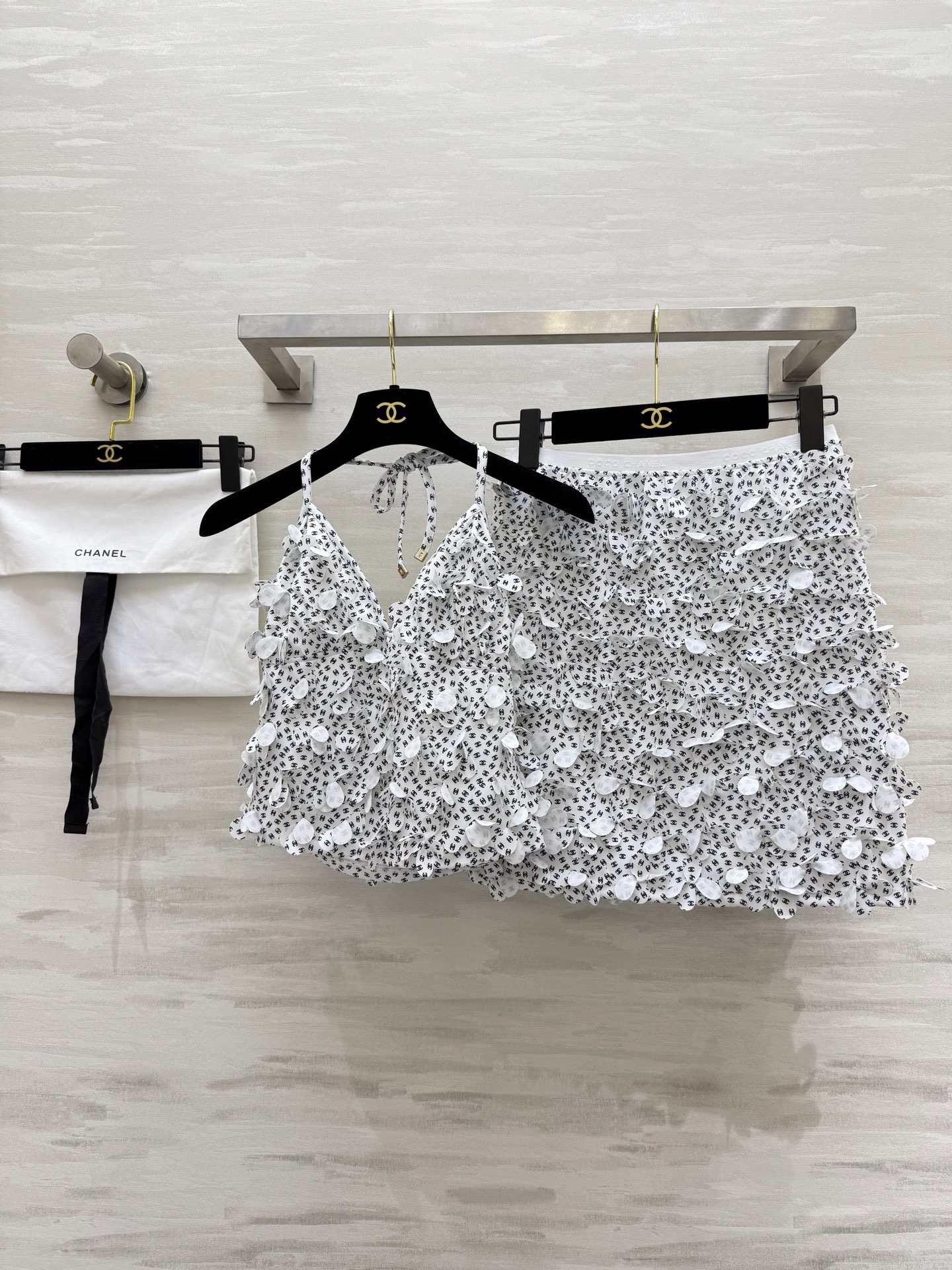 CHAN 25SS Hanging neck straps, straps, and suspenders