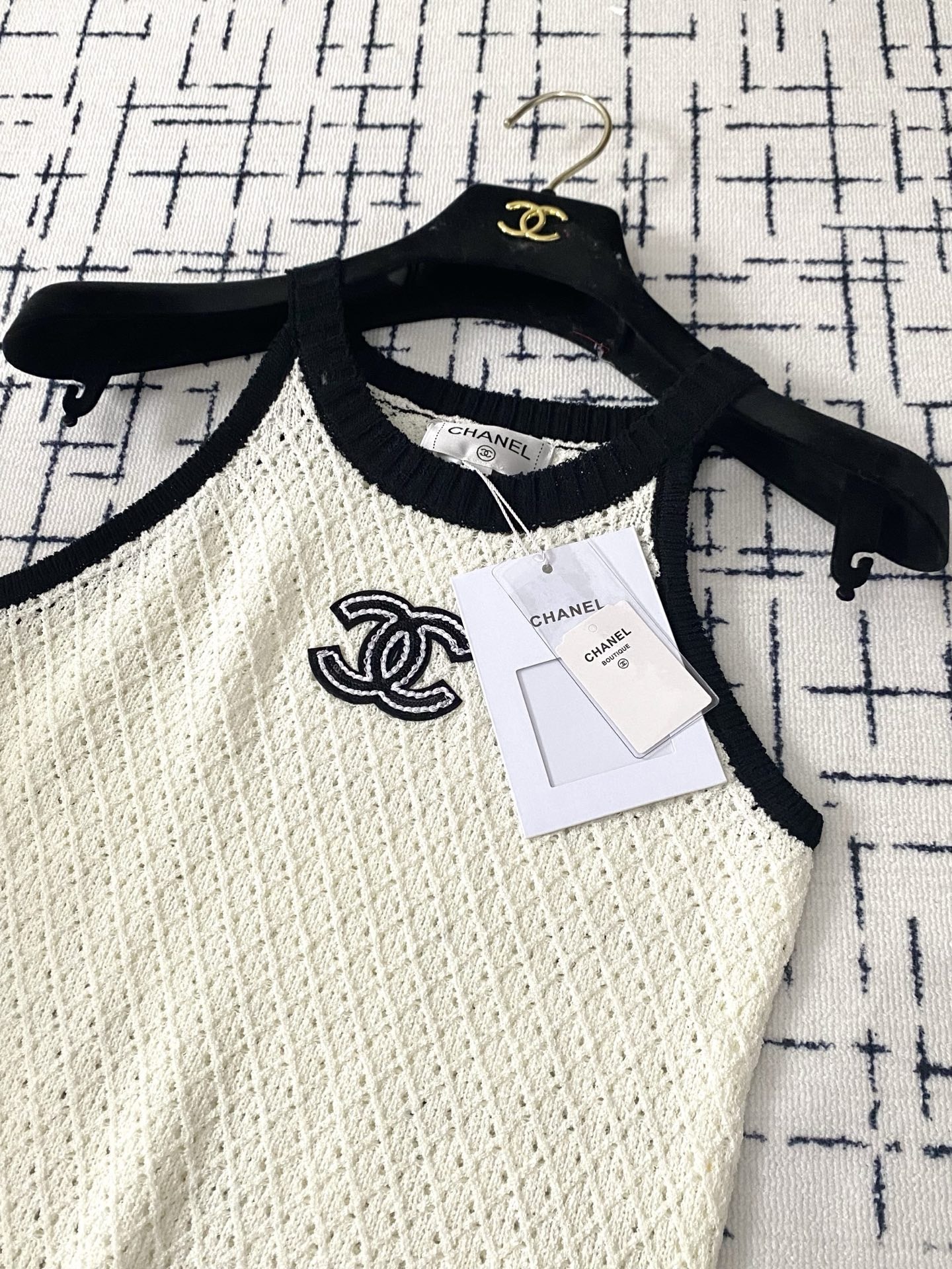 CHAN 25SS Hanging neck double C logo vest