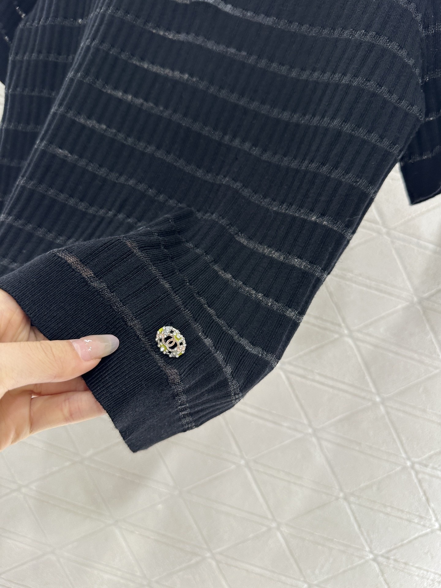 CHAN 25SS Hollow striped knitted short sleeved shirt