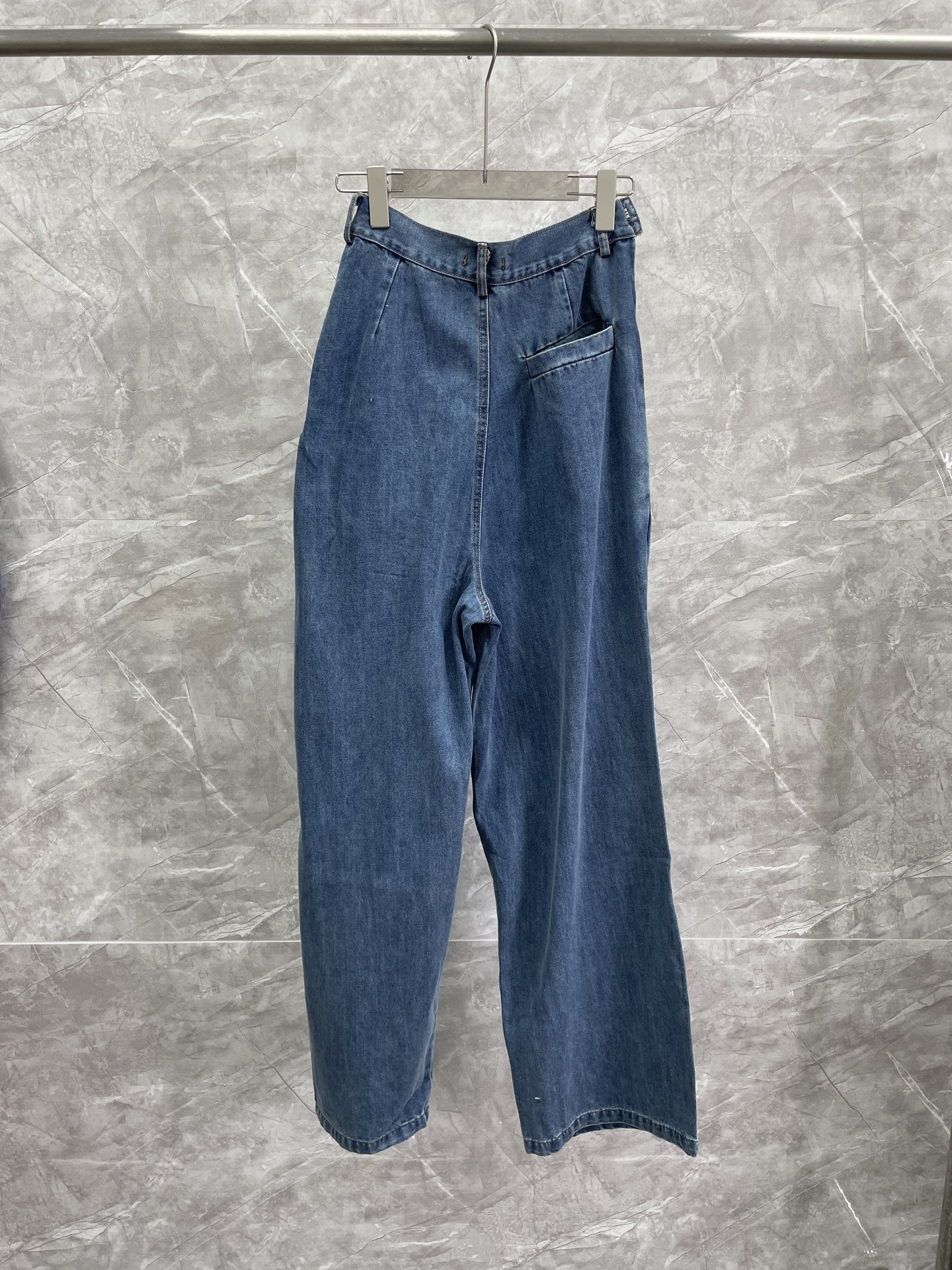 LEW 2025SS Leather pleated denim pants
