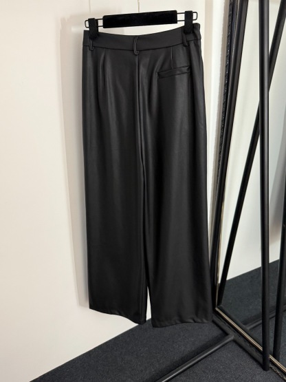 LEW 2025SS Pleated leather pants