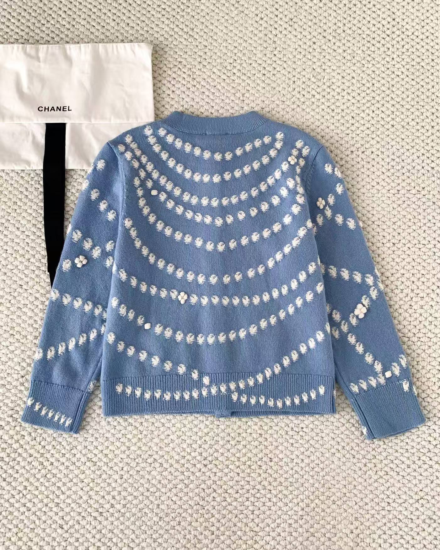 CC 25SS Pearl knitted cardigan