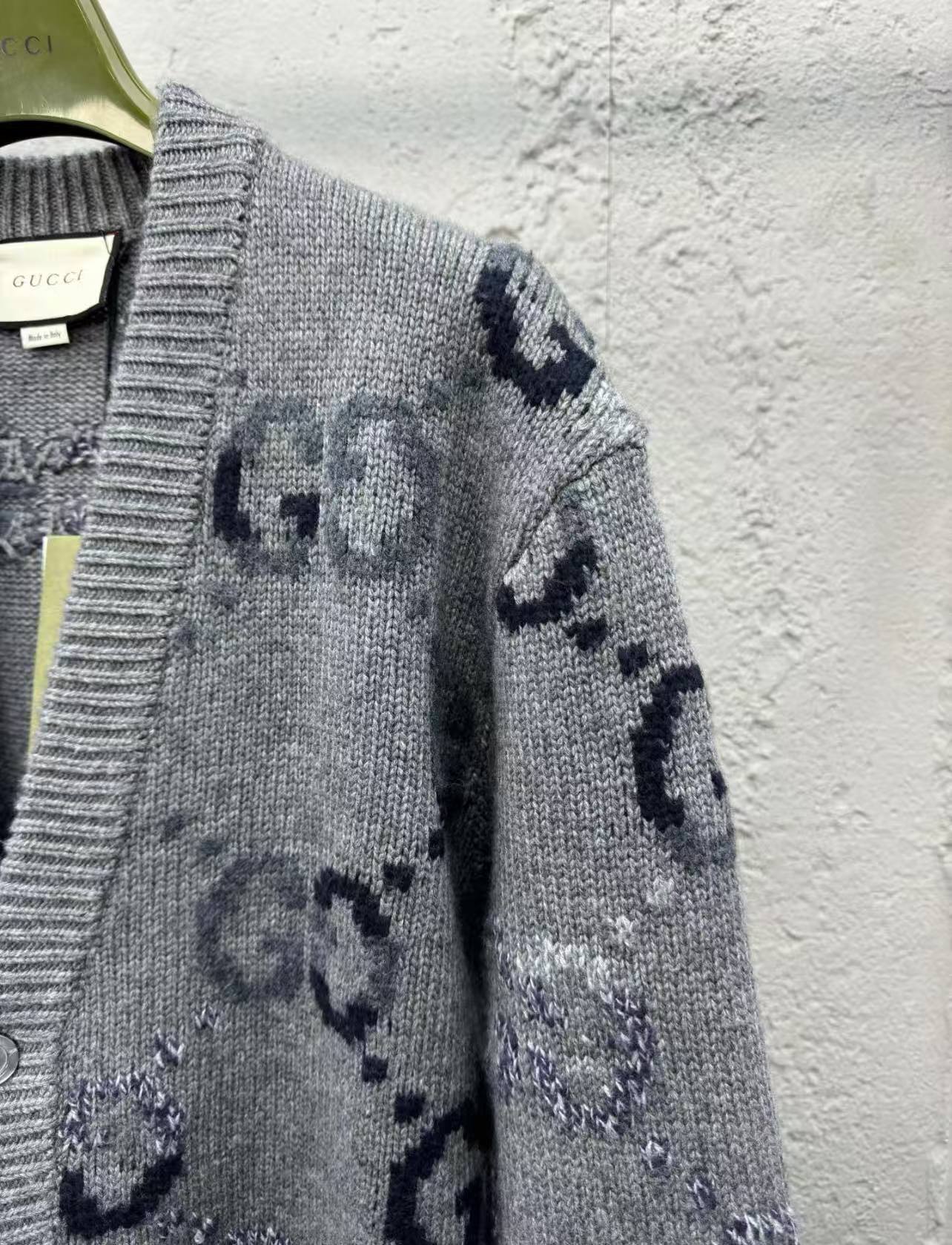 GG 25SS gradient knitted cardigan