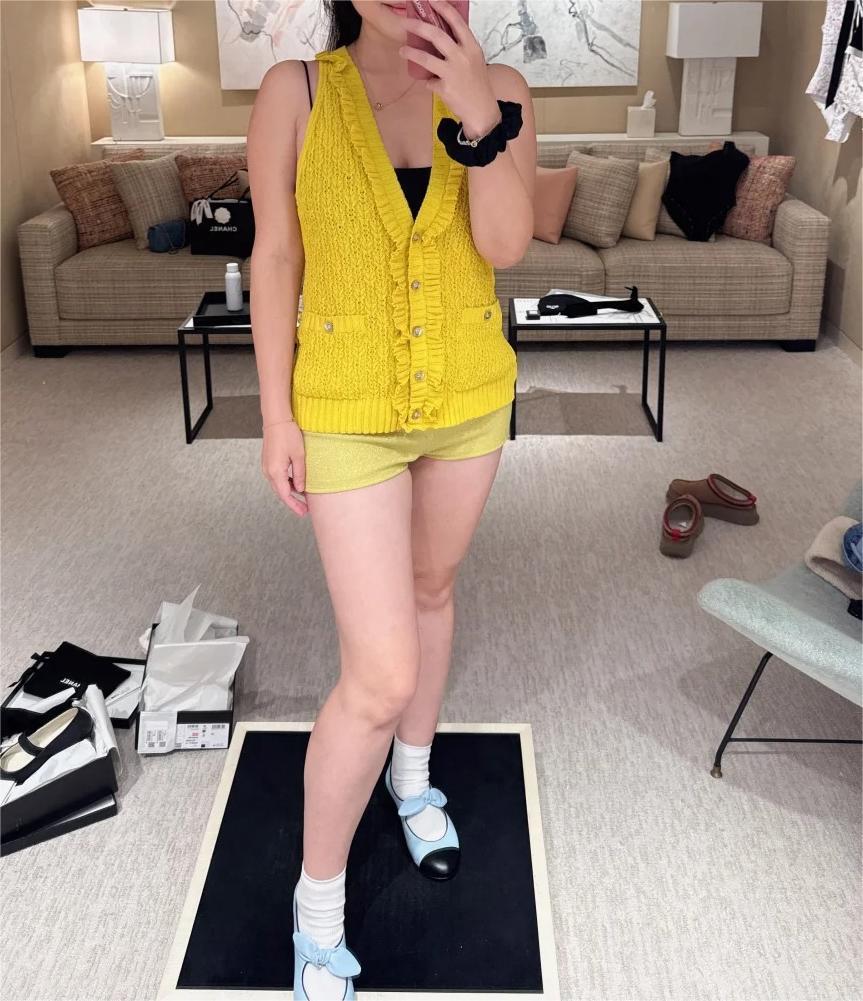 CHNEL25SS small perfume lace cut-out vest