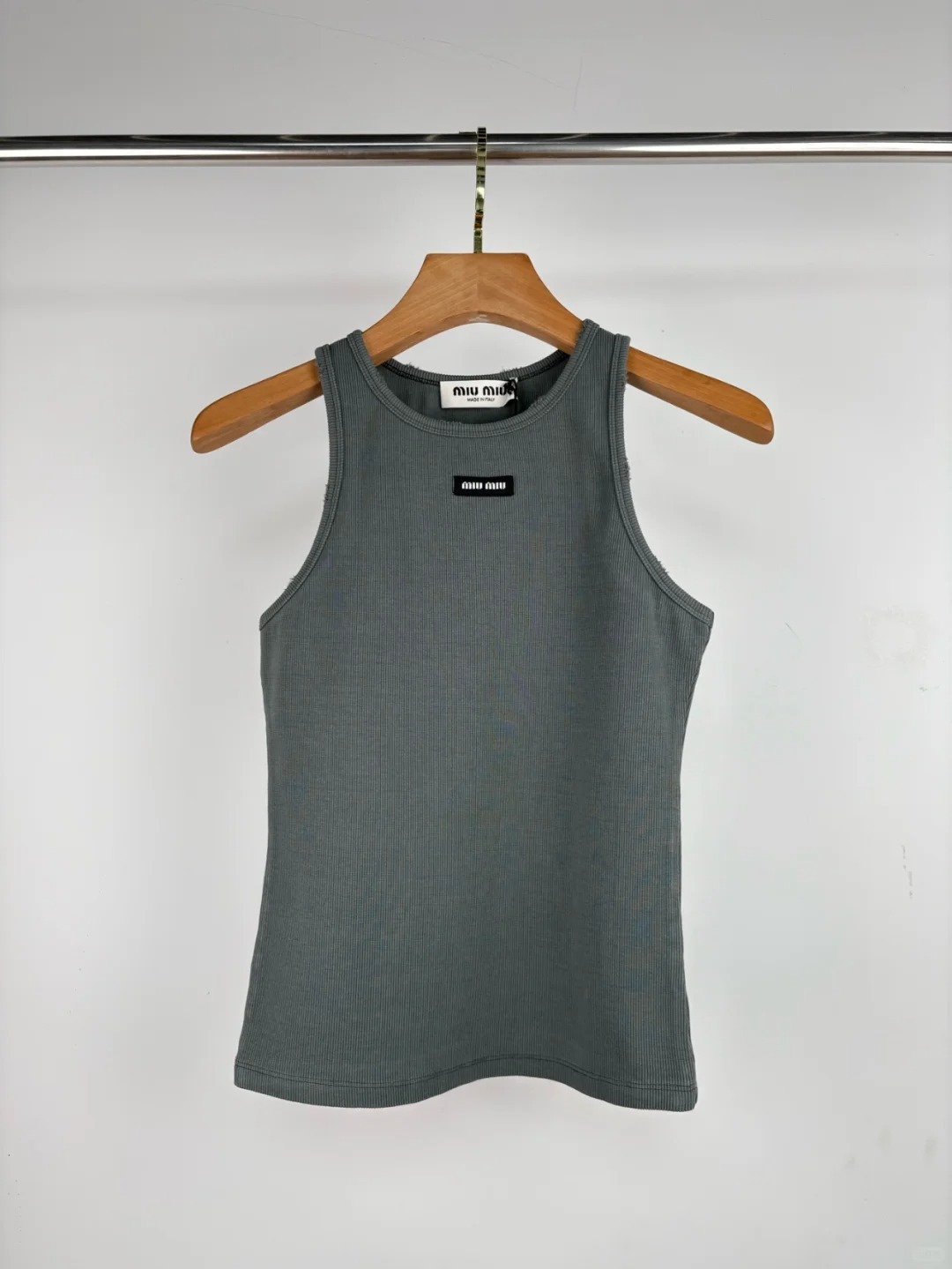 MIU25SS logo knit sleeveless cotton tank top