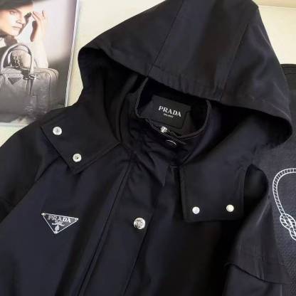 PP Triangle logo decoration medium long windbreaker