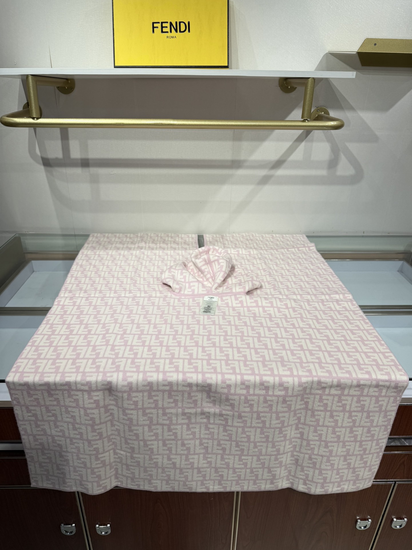 FEN 2025SS Hooded double-sided cashmere cape