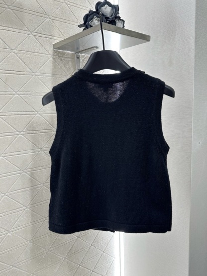 CC 25SS Nail bead knitted vest