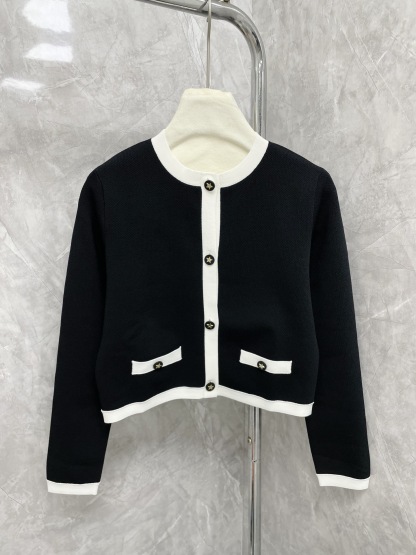 DI 2025SS Color blocked pocket knit sweater