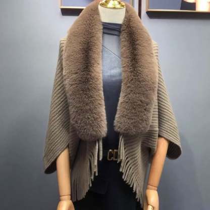 🔥Hot Sale 50% OFF🔥Fashion Thick Fur Collar Shawl Cloak