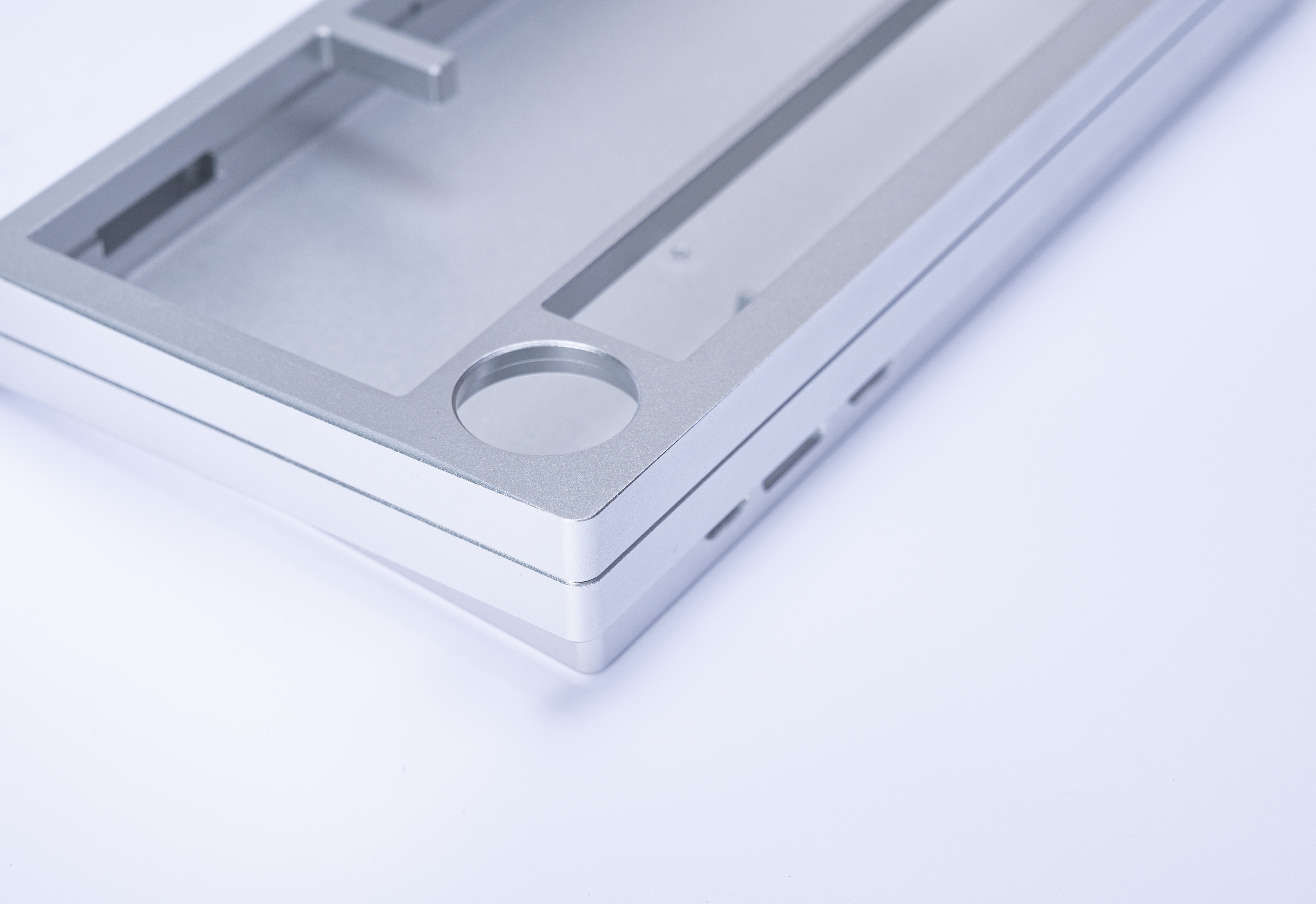 Aluminum alloy housing