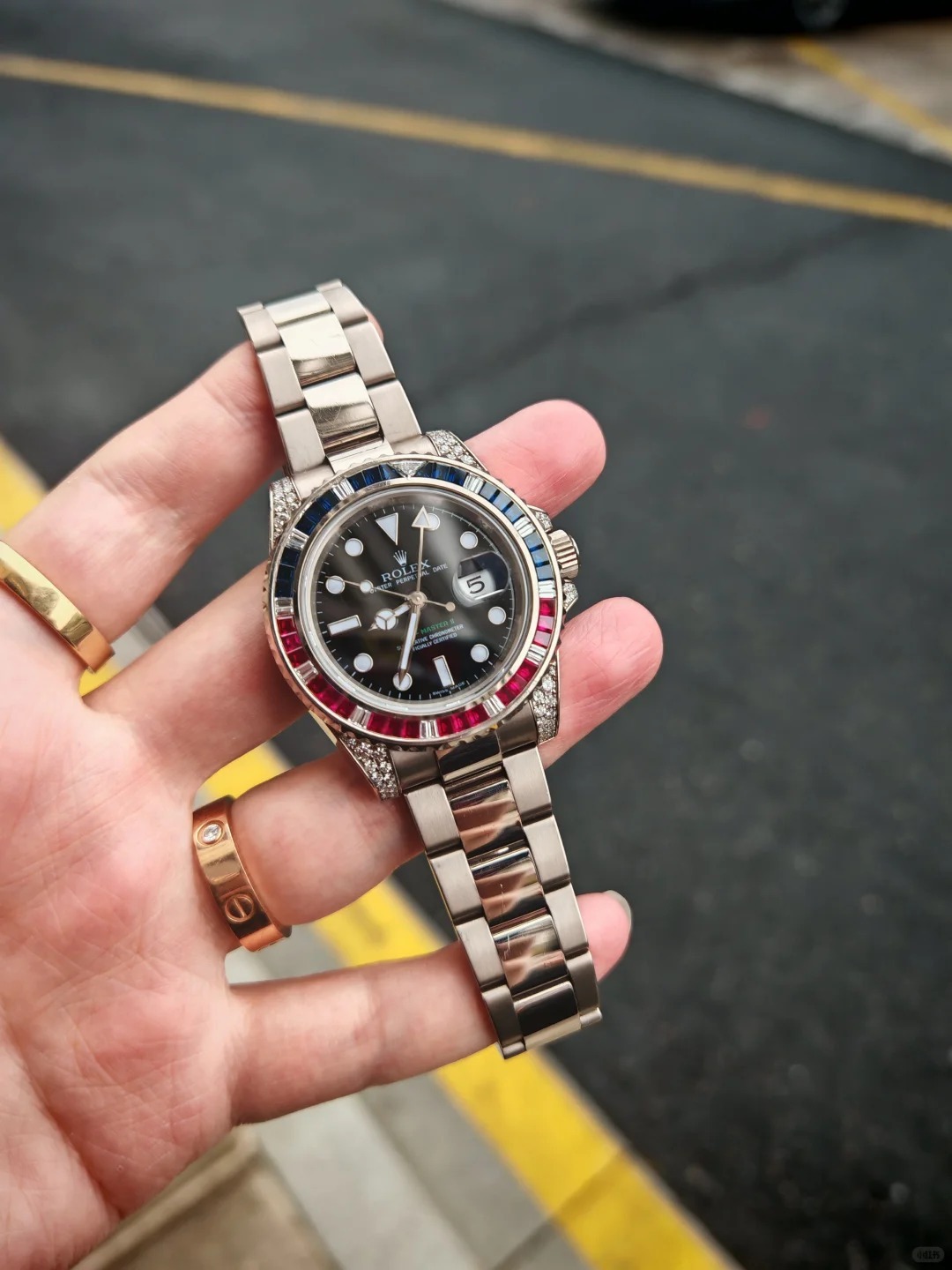 SUBMARINER SILVER BLUE / RED DIAMOND 40MM