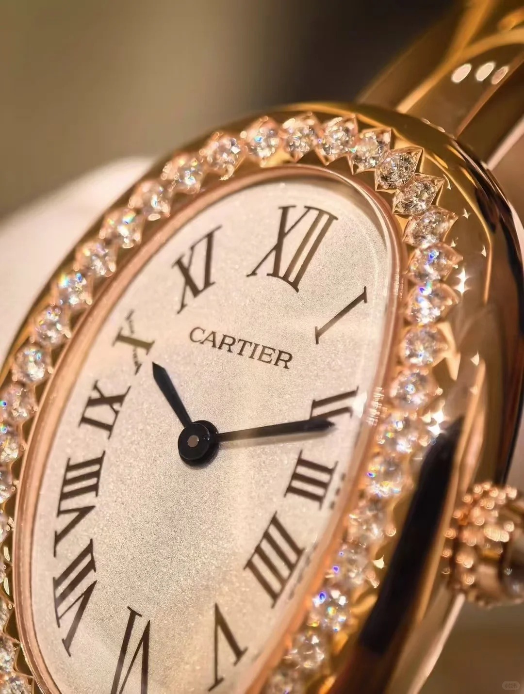 BAIGNOIRE WATCH, Small Model With 42 Diamonds, Rose Gold, Size 15 - 17