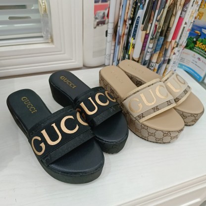 WOMEN'S PLATFORM SLIDE SANDAL